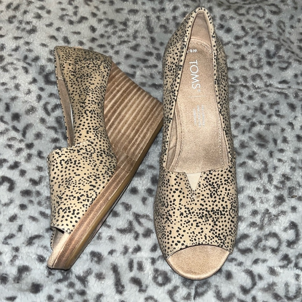 Toms woman michelle wedges size W 6.5 heels - Picture 2 of 4
